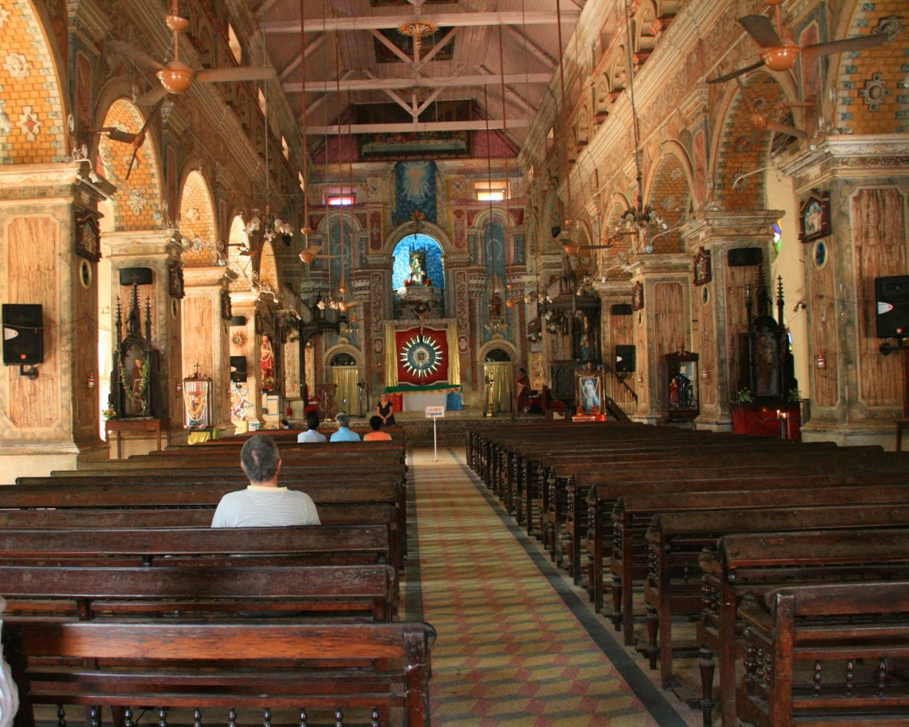 Santa Cruz Cathedral Basilica